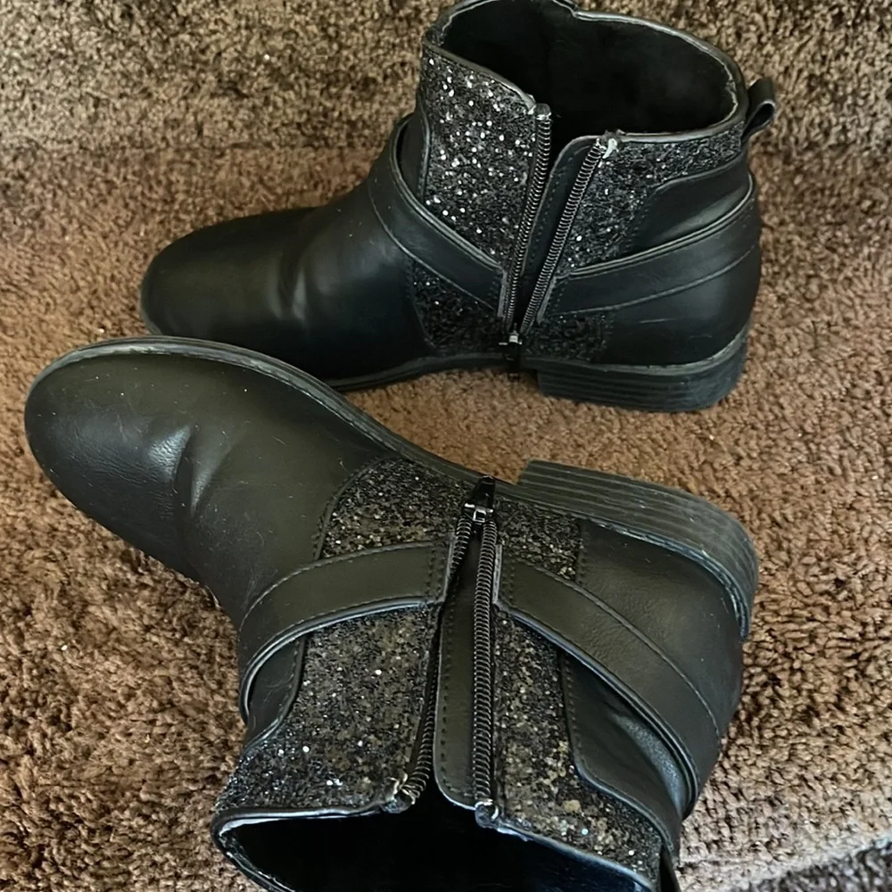 Rocketdog boots, size 5